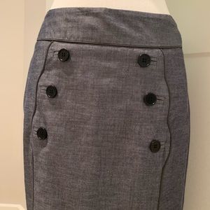 Slim fit skirt
